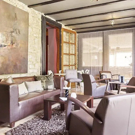 Le Beau Sejour Hotel Nassogne