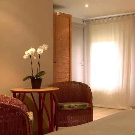 호텔 Le Beau Sejour 나소그네